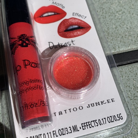 Tattoo Junkie OUTCAST long lasting matte lipstick smudge proof effects included - Picture 3 of 5